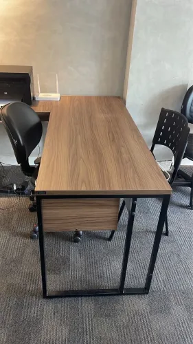 MESA DE ESCRITORIO EM L 1.50x1.50 COM GAVETEIROS LOJA IKONOFFICE