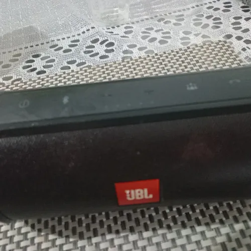 Caixa jbl original charger 2
