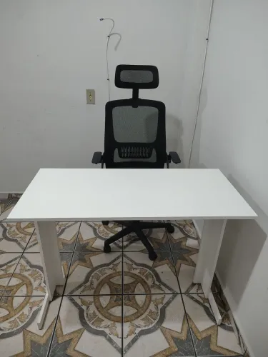Mesa/cadeira escritório