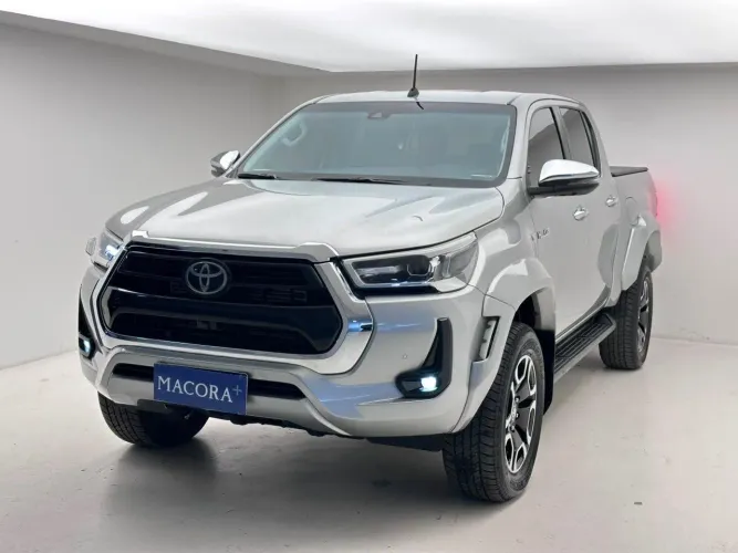 Toyota Hilux CD SRX Plus 4X4 2.8 TDI Die. Aut. 2024