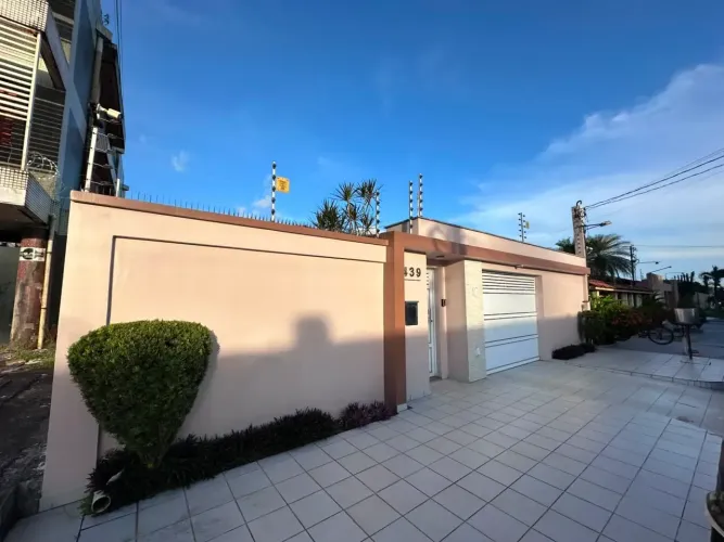 CASA NO JARDIM MARCO ZERO