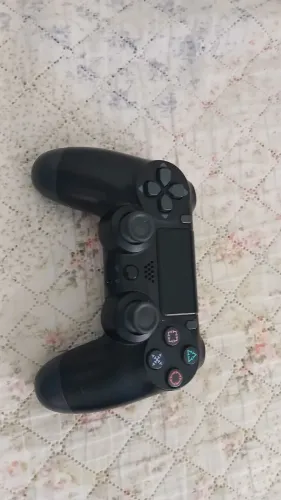 Controle de ps4 ( não e original)