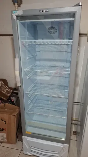 Freezer expositor