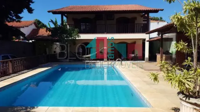 Recreio dos Bandeirantes | Casa 6 quartos, sendo 4 suites