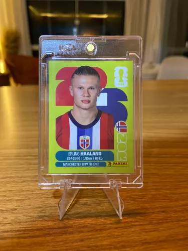 FIGURINHA HAALAND NOR 15 UNITED EDITION - COPA 2026 PANINI - SUÍÇA