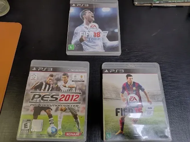 Lote Jogos PS3 PlayStation 3 Mídia Física - Jogo FIFA 18, FIFA 15 e PES 2012