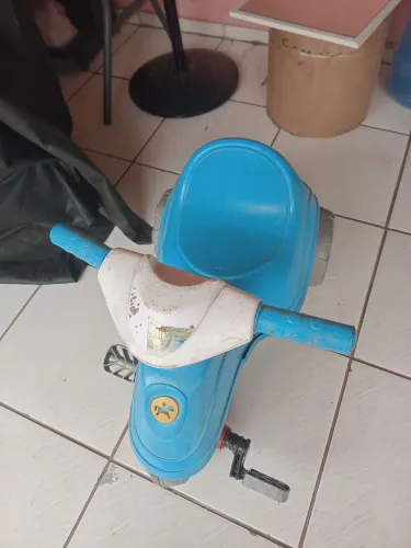Triciclo infantil 
