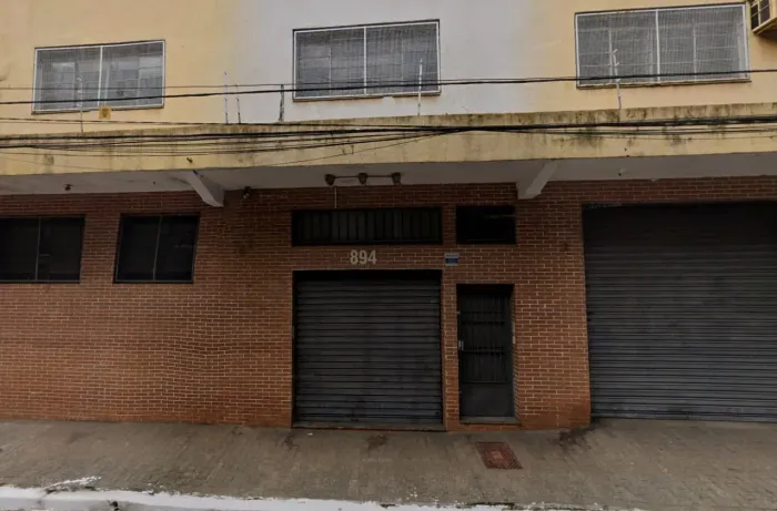 Prédio comercial na Rua Soares de Avellar, 894 1050 m²
