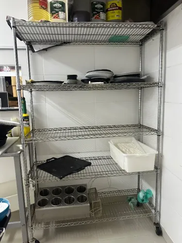 Estante de aço cromado 5 prateleiras 
