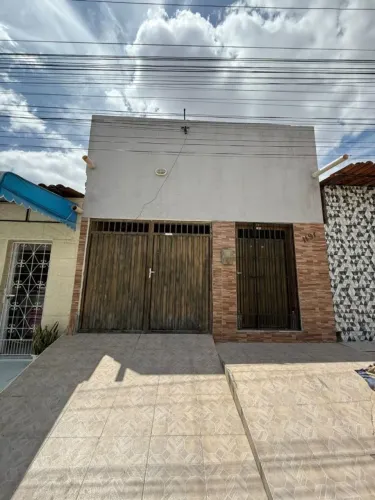 Casa Escriturada em Canindé 5x24