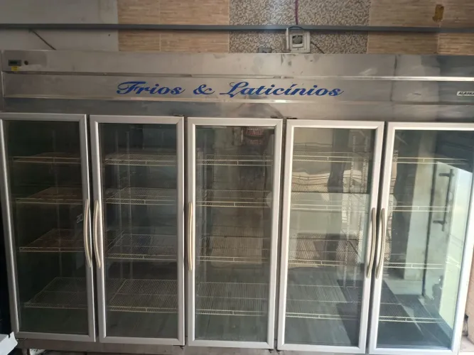 Expositor de frios 5 portas 