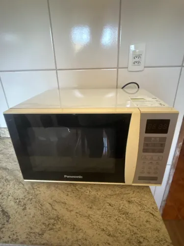 Microondas Panasonic piccolo