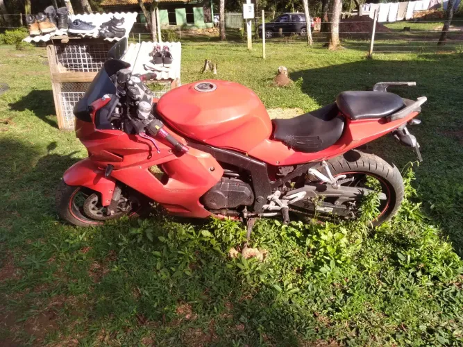 Moto kasinski comet 250GT-R