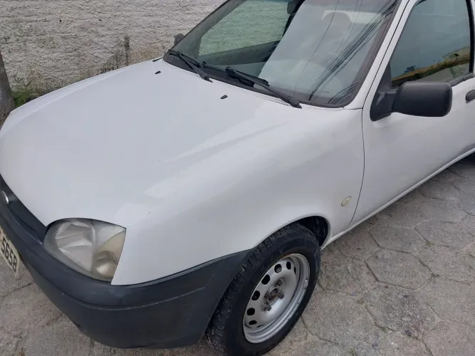 Ford Courier 1.6 L/ 1.6 Flex 2012