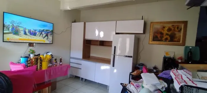 Armário semi-novo