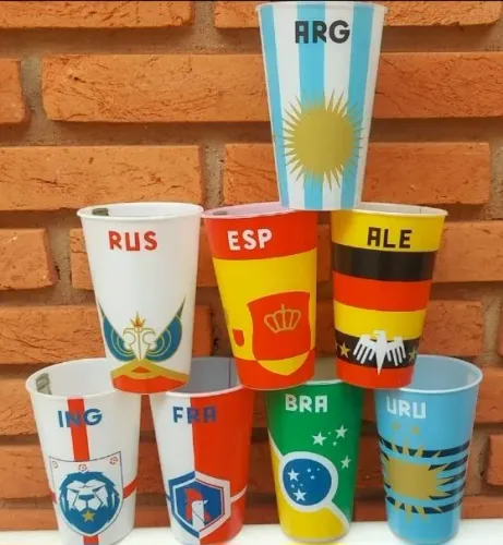 Kit 8 Copos Coca-Cola Copa 2018 Rússia Com Tampas E Canudos - Nunca Usados