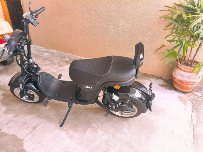 Scooter elétrica ULTRA MOVE MAXX