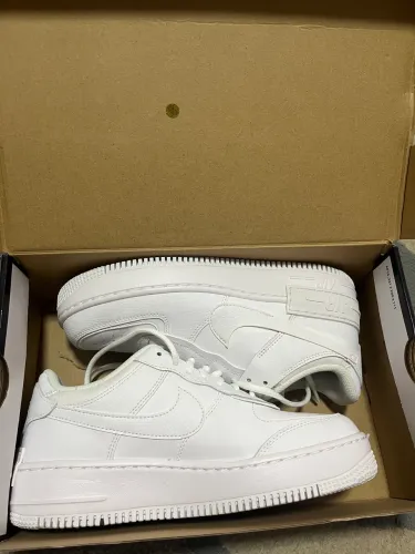Nike air force. 39