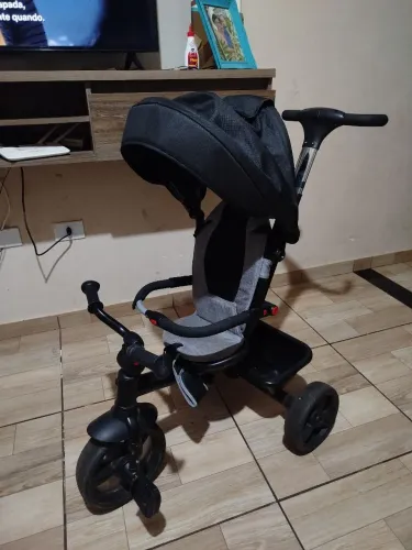 Triciclo infantil
