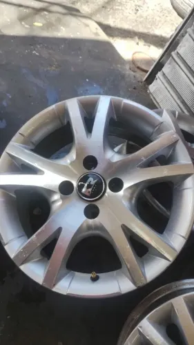 Rodas de liga leve aro 15 furacão 4x98 Chevrolet Fiat Renault