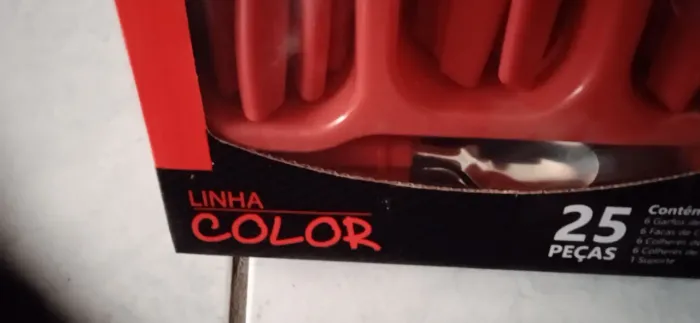 Conjunto de talheres de cor vermelha 