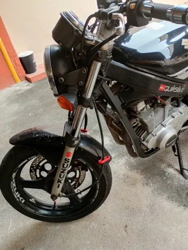Suzuki GS 500