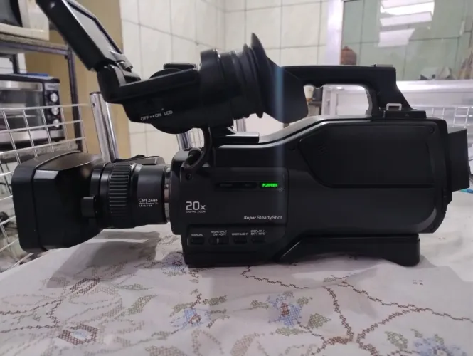 Filmadora SONY HVR HD1000