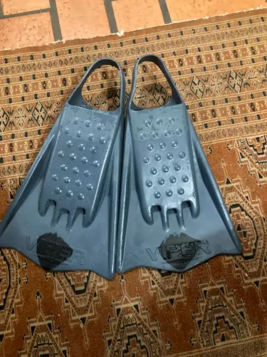 Vendo nadadeira Viper MS Mark stuart tamanho XXL