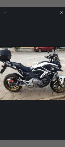 Vendo NC 700 MUITO CONSERVADA 