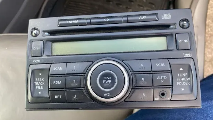 Rádio Original Nissan