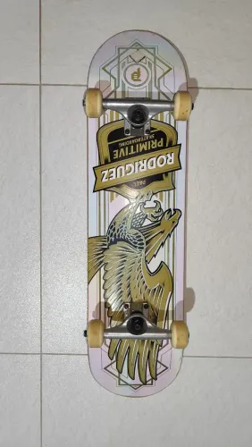 Skate Completo Primitive Paul Rodriguez Eagle - Semi-Novo
