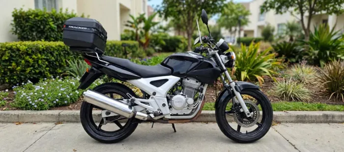 Moto CBX 250 TWISTER