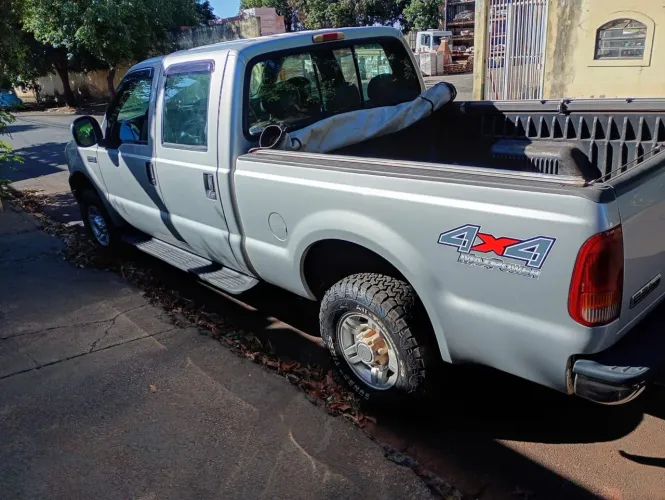 Ford F-250 XLT 3.9 4X4 CD TB Diesel 2008