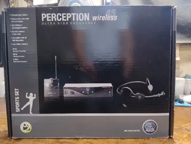 Microfone sem fio de cabeça AKG 