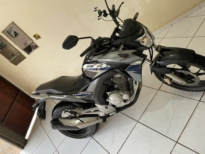Twister 250f