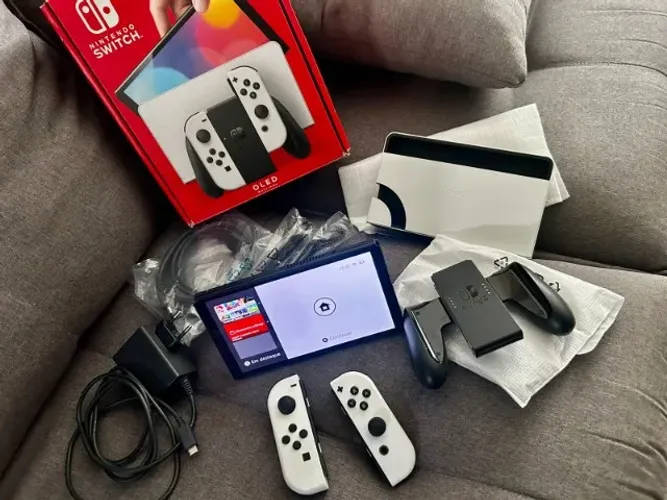 Nintendo Switch OLED - Semi-Novo - Ótimo preço