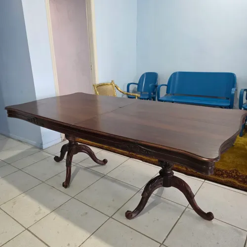 Mesa antiga