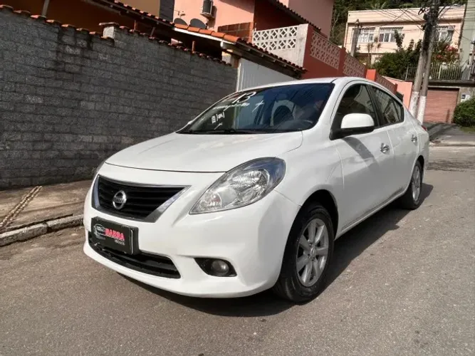 Nissan Versa SL 1.6 16V Flex Fuel 4P Mec. 2013