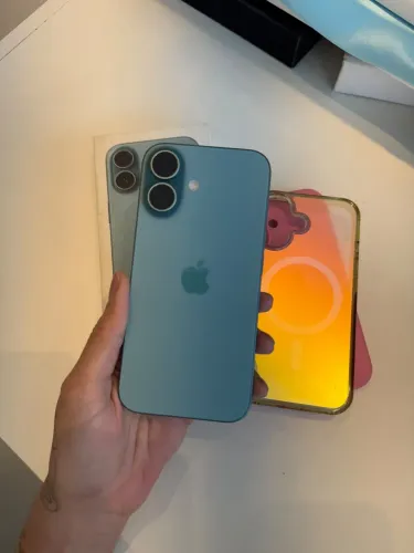 iPhone 16 128GB Azul