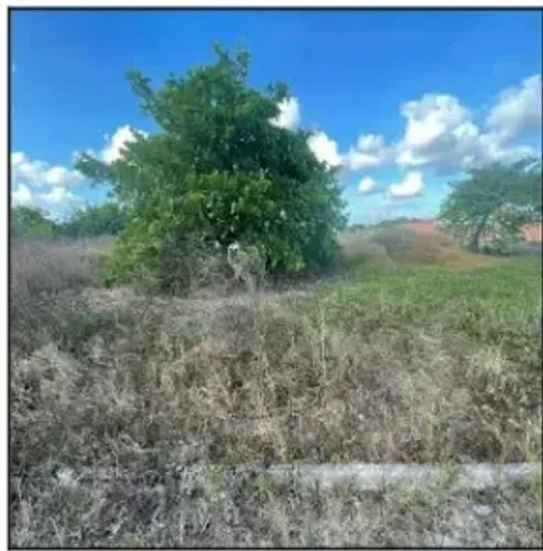 Terreno para venda tem 4032 metros quadrados em Centro - Horizonte - CE