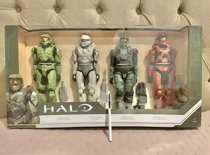 HALO UNSC 4 FIGURAS AÇÃO 30CM MASTER CHIEF, SPARTAN TANAKA, MARINE MK VII, COM ACESSÓRIOS.