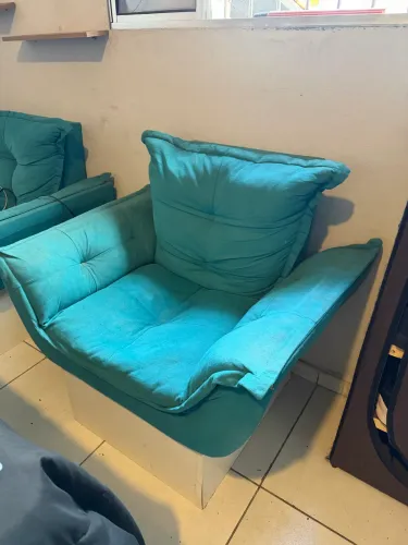 Poltronas com base reforçada