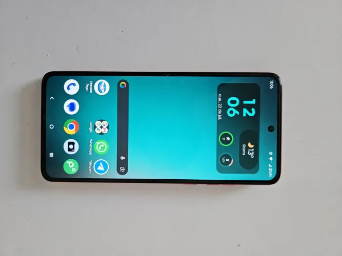 Moto G 84