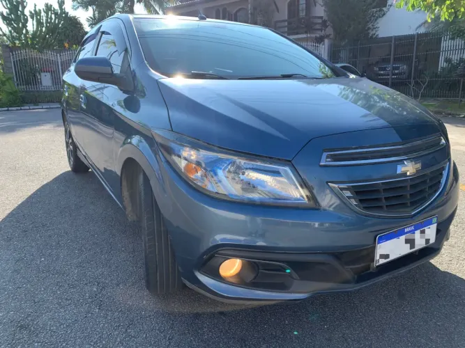 Chevrolet Onix Hatch LTZ 1.4 8V Flex Power Mec. 4P 2015