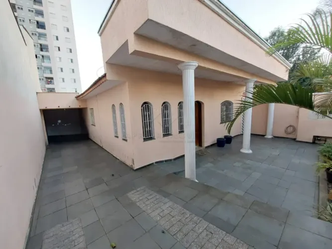 Casa térrea com 06 dormitórios à venda , 253,98m² na Vila Pires- Santo André - SP