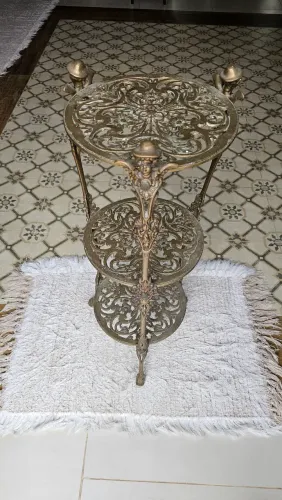 Mesinha bronze maciço