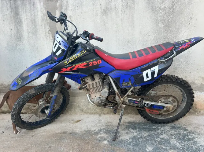 Moto preparada trilha Tornado 250