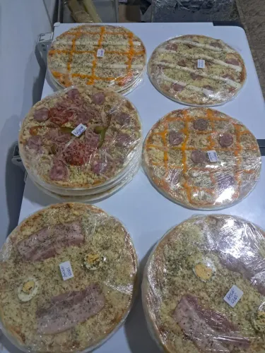 Pizzas pré assadas 30cm para revenda ou consumo. 