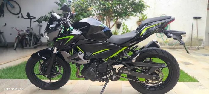 Vendo ou troco Kawasaki Z400 2019/20