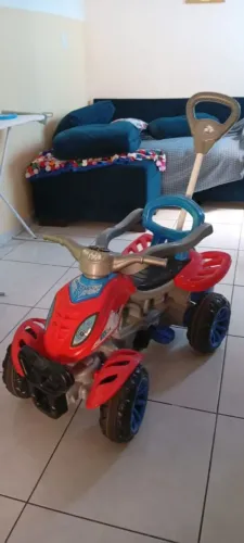 Quadriciclo infantil homem aranha